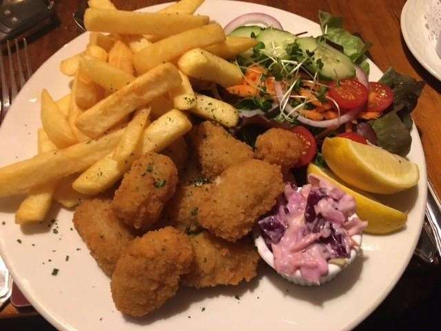 I chose the scampi, fries and salad from the snacks/light bites section of the menu for £12.95