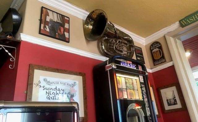 I’ll leave it to the experts to tell me exactly what this instrument is but it looked impressive above the jukebox. Mind you, it was Absolute Radio only when I was in