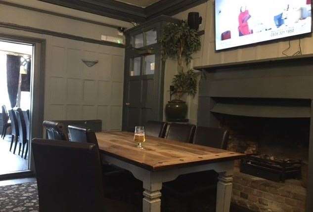 The wood panelling in the back bar has all been painted and everywhere is tastefully decorated. But, there’s no accounting for the barman’s dodgy selections with the remote control