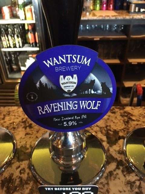 I’ve tried this IPA from the Wantsum Brewery before and can vouch for the fact that Ravening Wolf contains a good bite