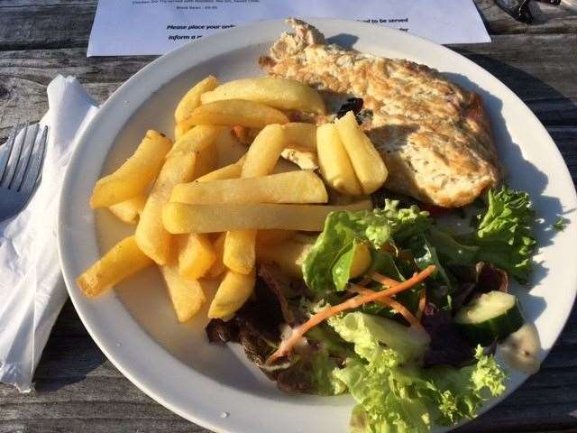 Served with salad and chips, I opted for an omelette with cheese, ham and mushroom – it’s on the menu at £8.50