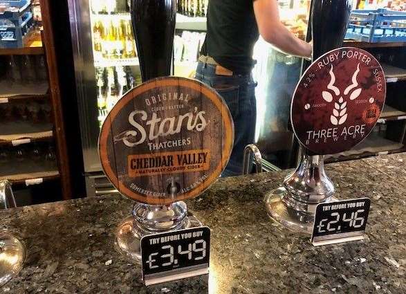 There were several pints on offer for £2.46, including a 4.2% Ruby Porter from Three Acre Brewery. The cider was more than a pound more expensive at £3.49. Wetherspoon is always good at displaying prices clearly.