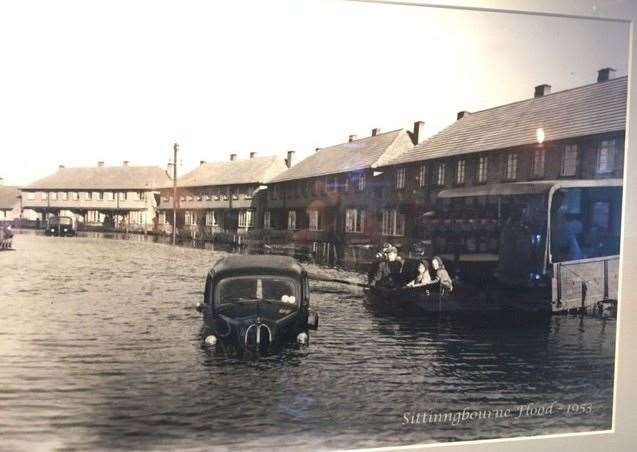 There are a number of local photos displayed on the pub walls, this one shows Sittingbourne flooded in 1953