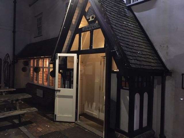 At the Royal Oak there is a small entrance porch leading into the pub from its car park at the front